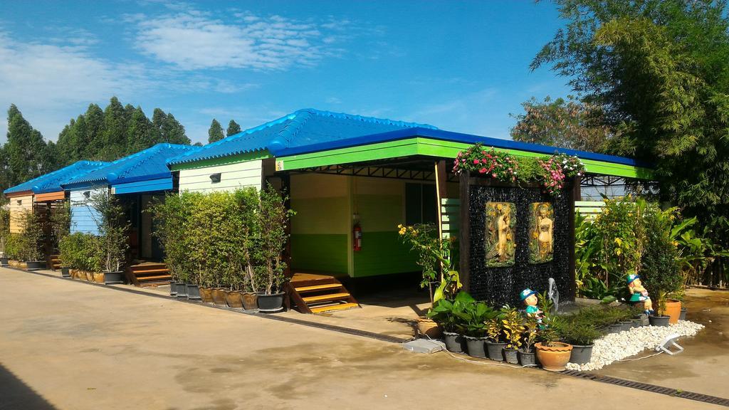 Hi Tech Resort Kabin Buri Ngoại thất bức ảnh