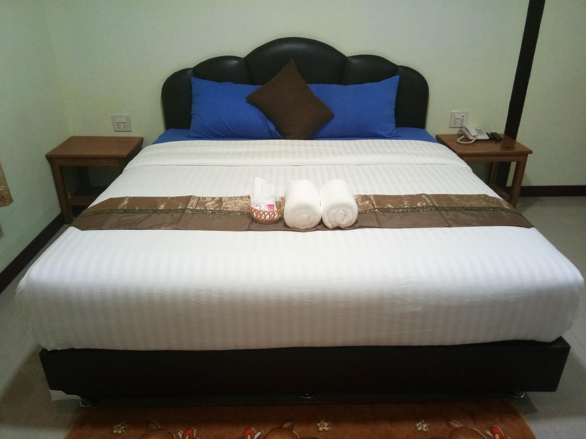 Hi Tech Resort Kabin Buri Ngoại thất bức ảnh