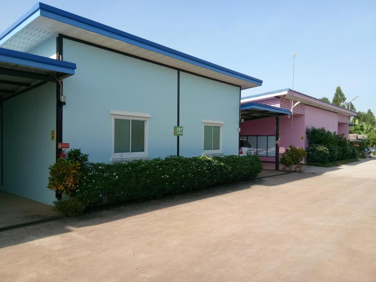 Hi Tech Resort Kabin Buri Ngoại thất bức ảnh