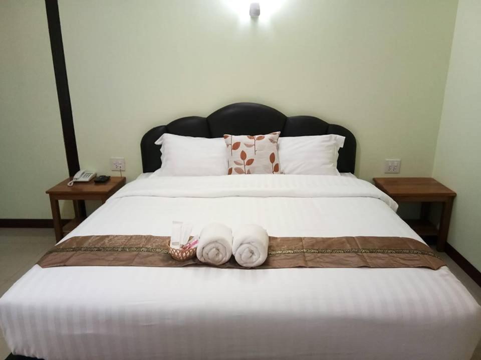 Hi Tech Resort Kabin Buri Ngoại thất bức ảnh