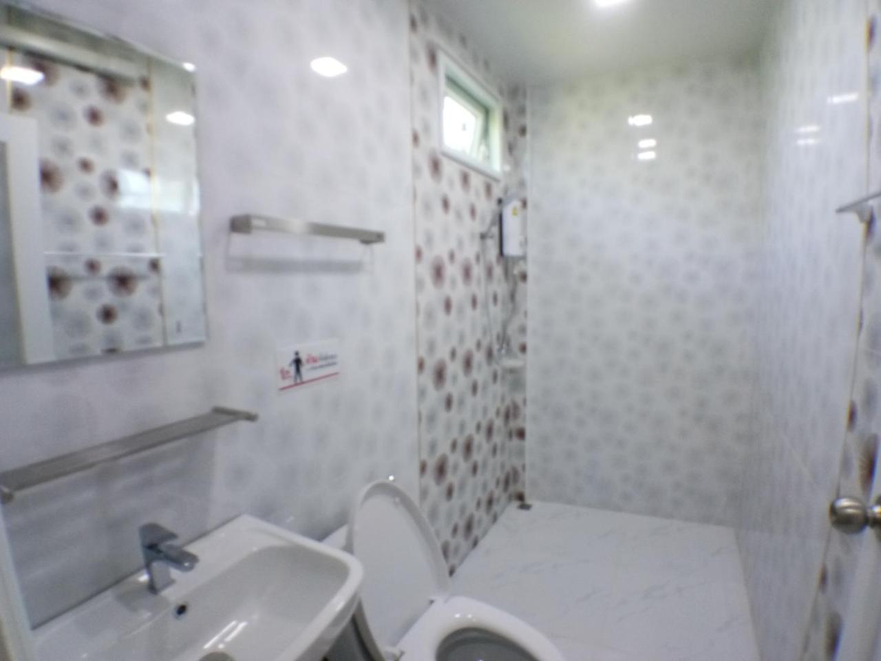 Hi Tech Resort Kabin Buri Ngoại thất bức ảnh