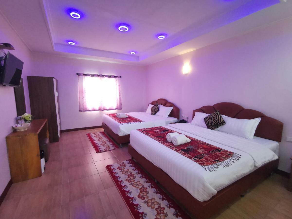 Hi Tech Resort Kabin Buri Ngoại thất bức ảnh