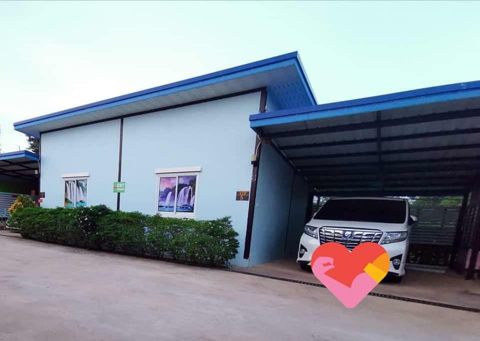 Hi Tech Resort Kabin Buri Ngoại thất bức ảnh