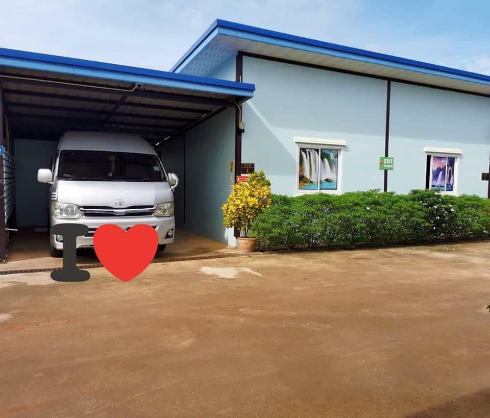 Hi Tech Resort Kabin Buri Ngoại thất bức ảnh
